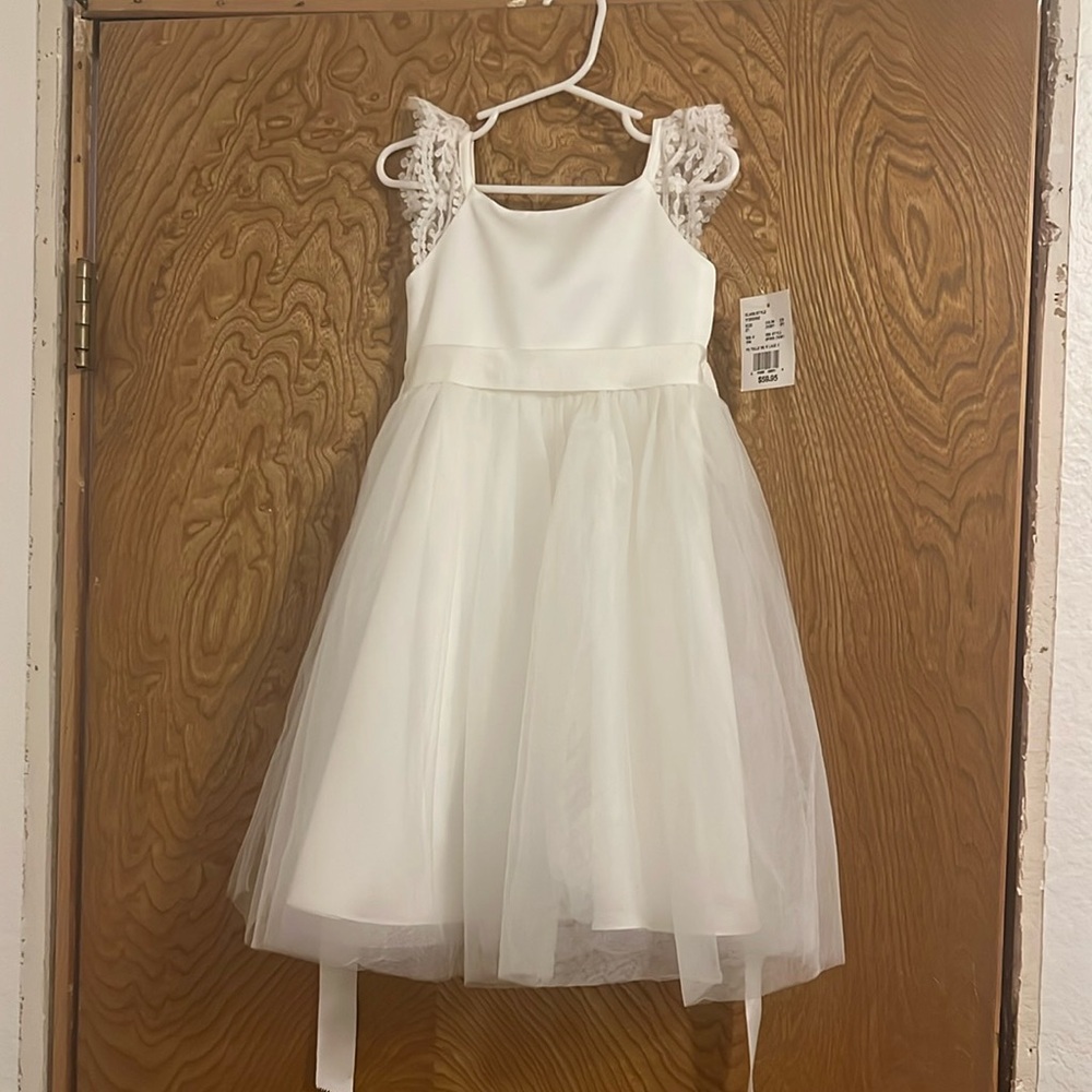 NWT Davids Bridal Flower Girl Dress